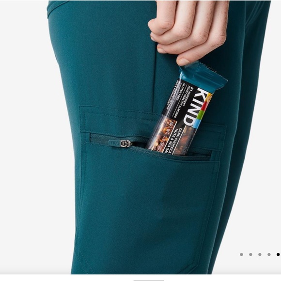 Figs {XSP} Caribbean Blue Zamora Jogger Scrub XS P - Picture 7 of 16